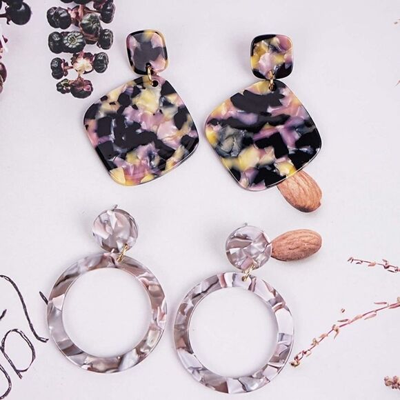 Pink and Gold BaubleBar Marble Acrylic Dangle Earrings - Picture 3 of 5